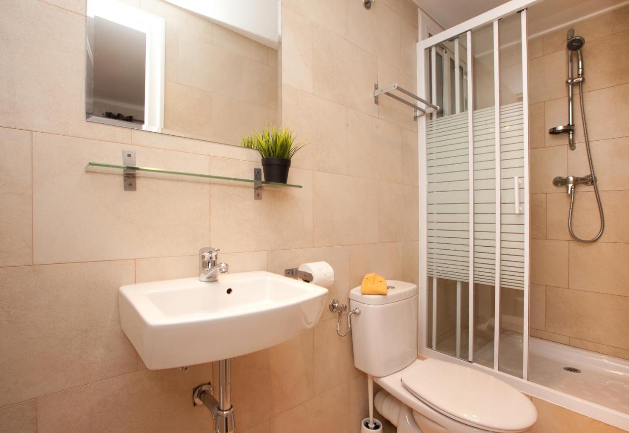 Enjoy Apartments Vp Camp Nou Barcelona Ngoại thất bức ảnh